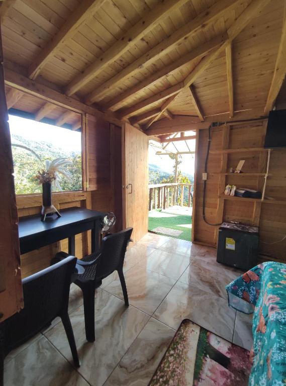Posezení v ubytování Finca AVALON Alejandria Antioquia