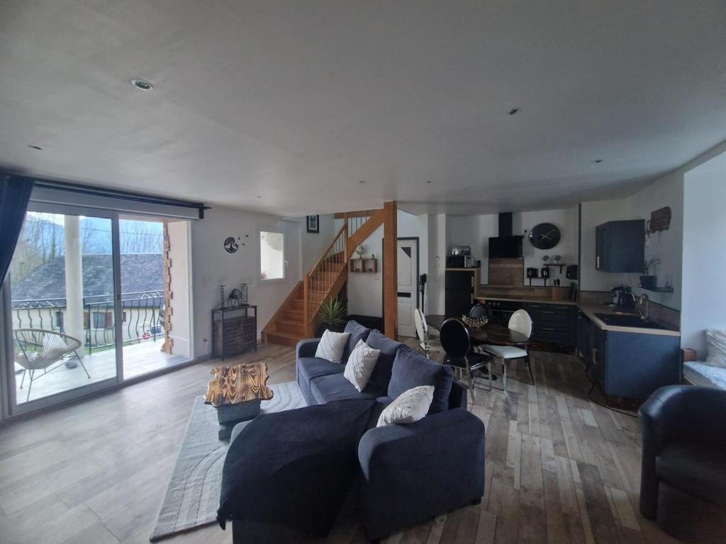 Posezení v ubytování Appartement duplex beaucens