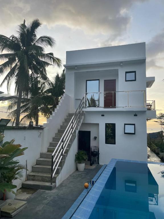 Bazén v ubytování RLJ Beach House nebo v jeho okolí