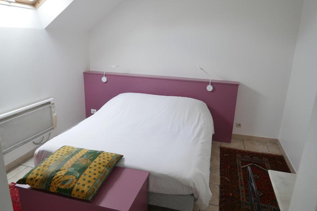 Postel nebo postele na pokoji v ubytování Chambres et Table d'hôtes Cerviña