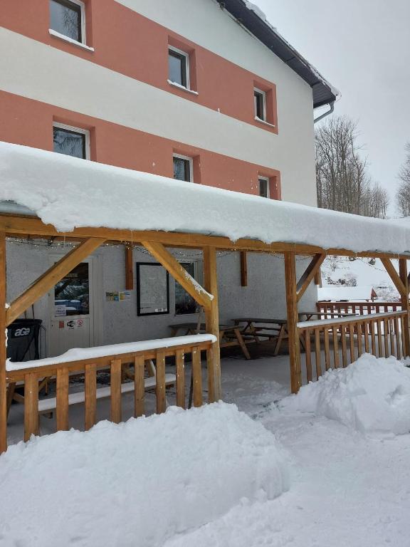 Hotel Bartošovice talvel