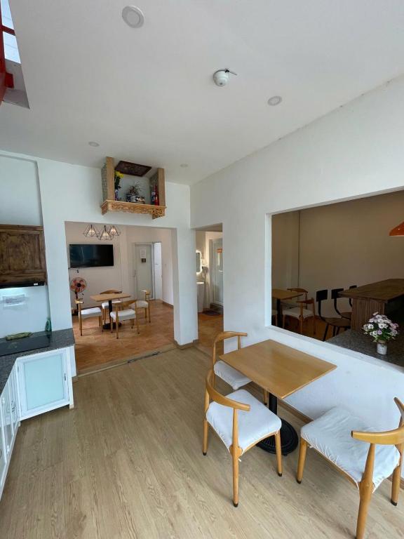 Kuchyň nebo kuchyňský kout v ubytování Urban Nest Dormitory