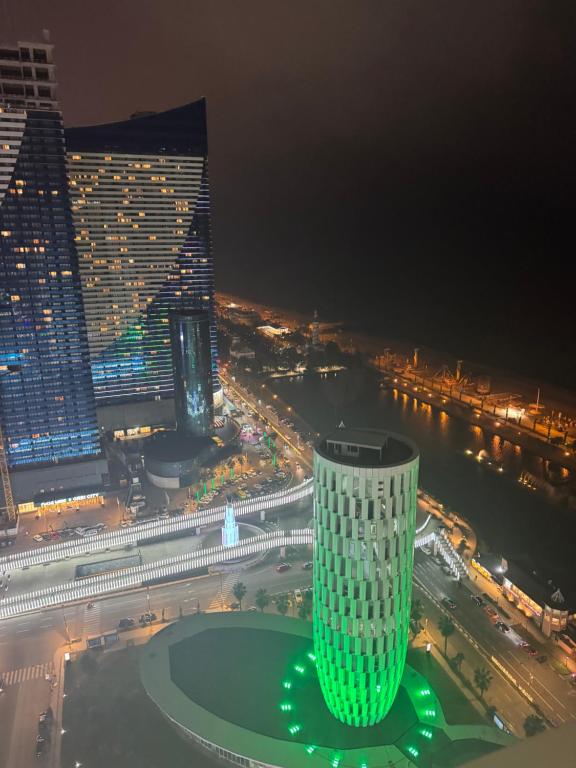 Nespecifikovaný výhled na destinaci Batumi nebo výhled na město při pohledu z hotelu