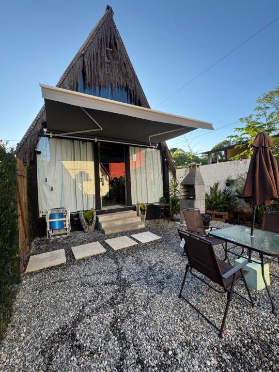 Budova, kde se chata nachází