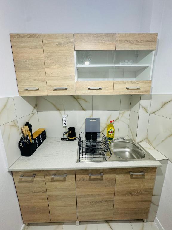 Kuchyň nebo kuchyňský kout v ubytování Yellow home Κίτρινο Σπίτι - myHomee