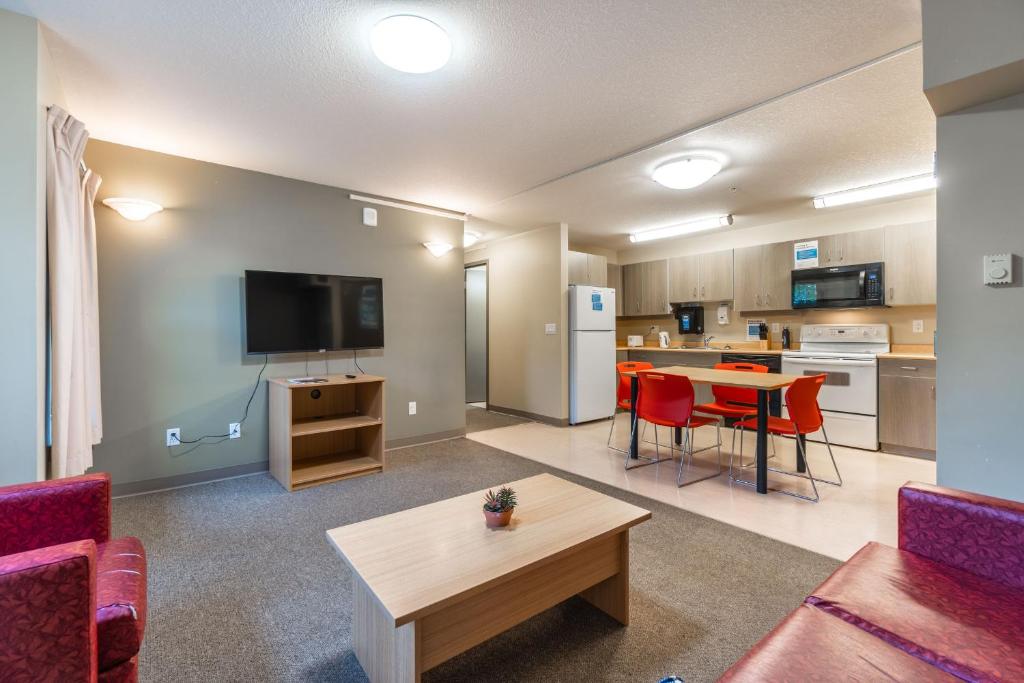 Kuchyň nebo kuchyňský kout v ubytování Vancouver Island Residences