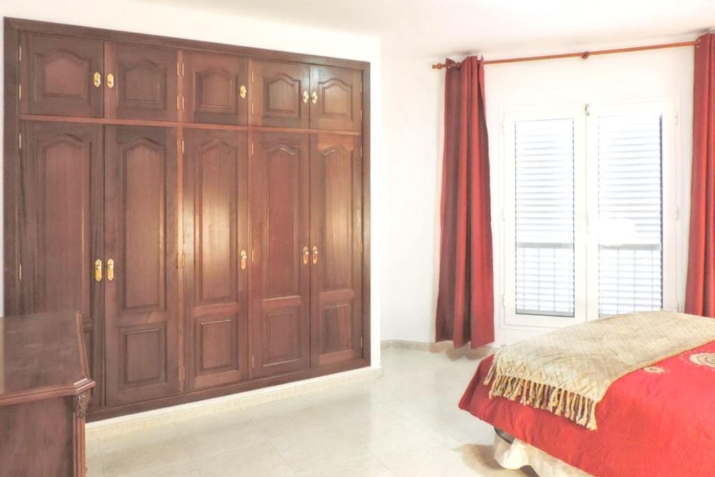 Posteľ alebo postele v izbe v ubytovaní Charming Apartment in Arrecife City Centre - 90 m² - Parking