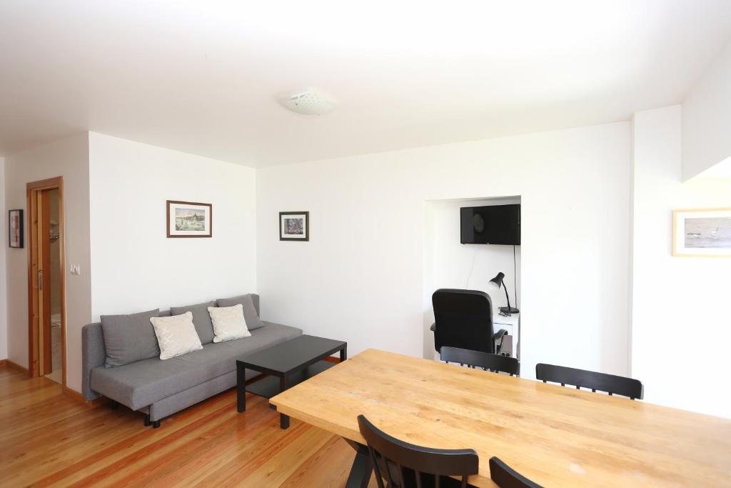 Quiet Prince Apartments - 1