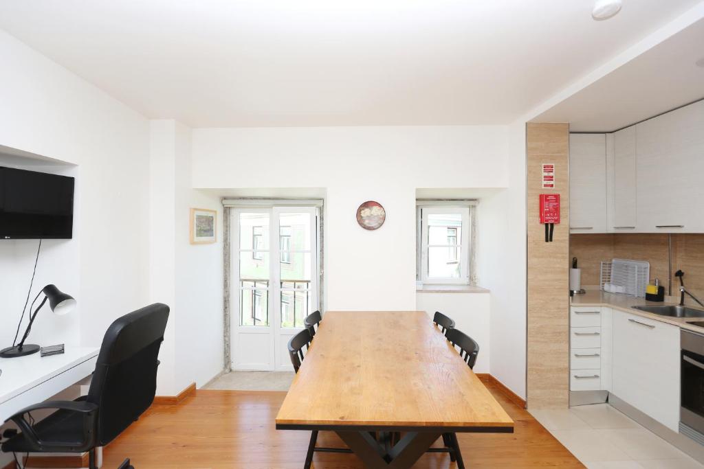 Quiet Prince Apartments - 3