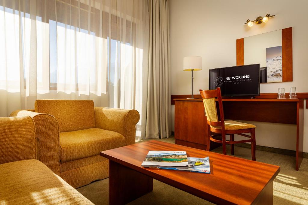 TV a/nebo společenská místnost v ubytování The Social Hotel by Networking Premium