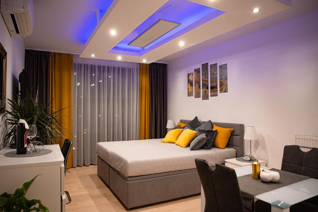 Apartments with WiFi Zagreb - 23676