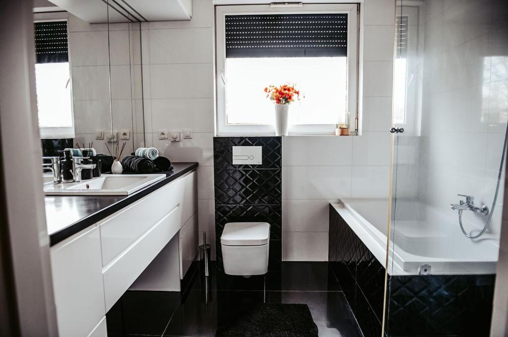 Ένα μπάνιο στο Smolna Premium Apartment z tarasem