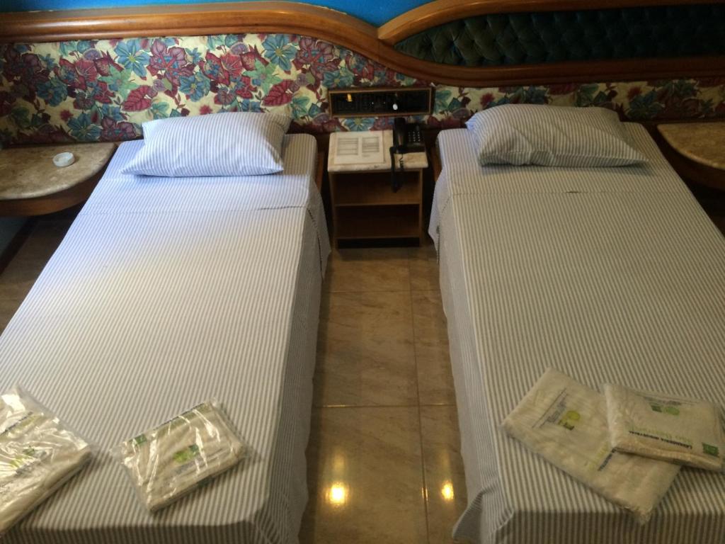  Saville Hotel