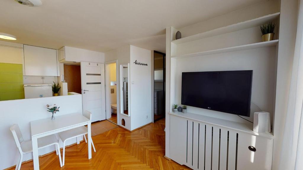 Kuchyň nebo kuchyňský kout v ubytování Studio in Centro "Stile Varsavia" con Check-in Automatico H24