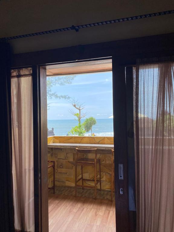 Bima Sakti Homestay Echo Beach Canggu - Double Or Twin Room With Balcony