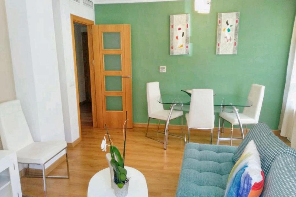 Część wypoczynkowa w obiekcie Modern Apartment Málaga 80 m² + Balcony