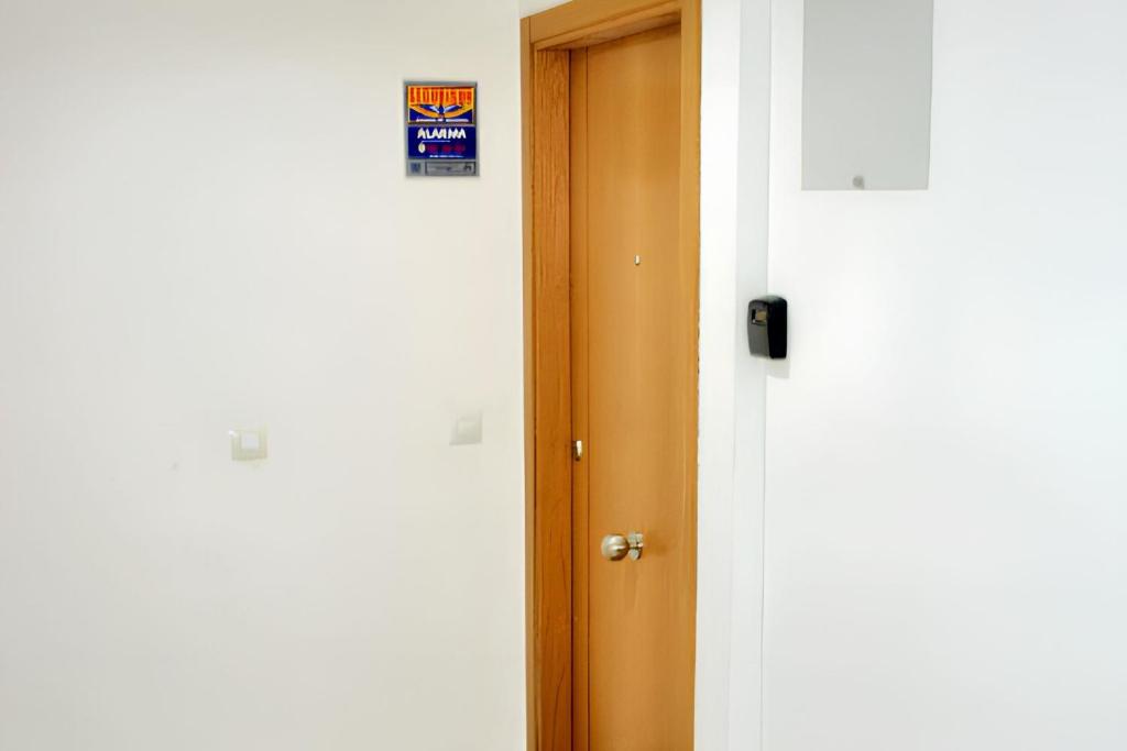Zdjęcie z galerii obiektu Modern Apartment Málaga 80 m² + Balcony w Maladze