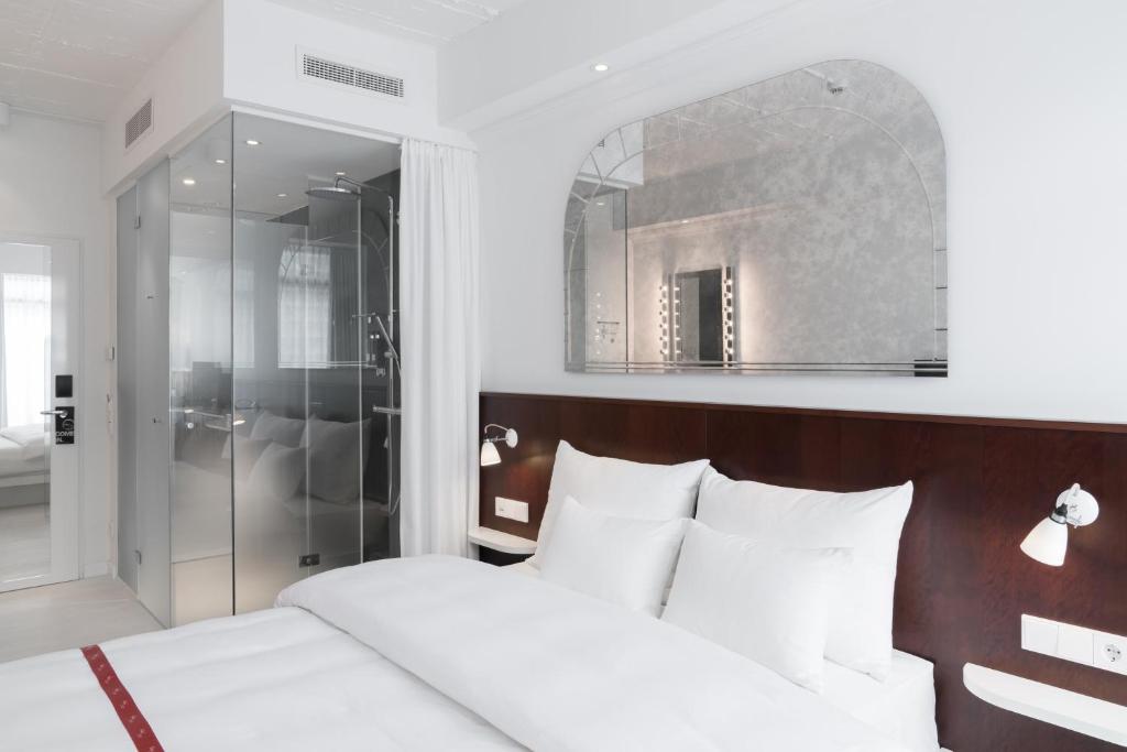 Ruby Coco Hotel Dusseldorf - Resim 13