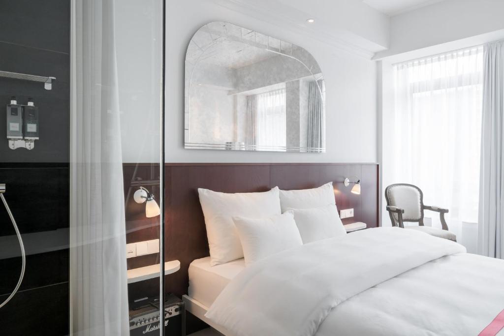 Ruby Coco Hotel Dusseldorf - Resim 8