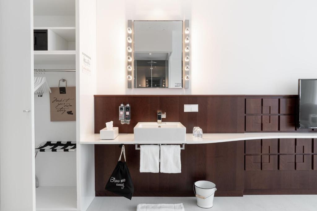 Ruby Coco Hotel Dusseldorf - Resim 32