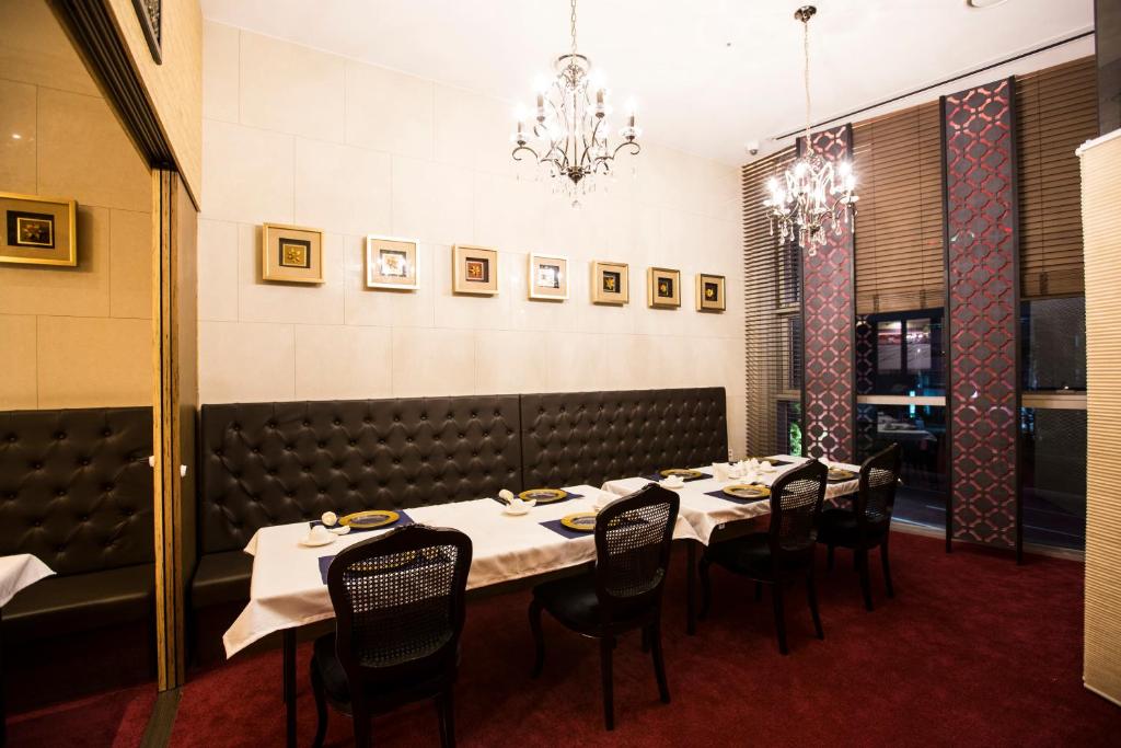 Posezení v ubytování I Square Hotel