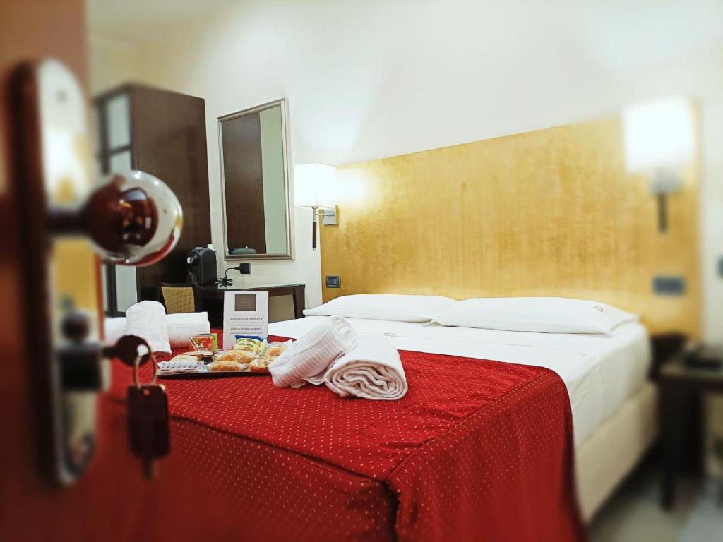 Hotel Fiorella Milano - Resim 13