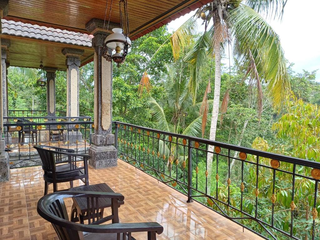 Balkón nebo terasa v ubytování Puri Saron Hotel Madangan - Gianyar