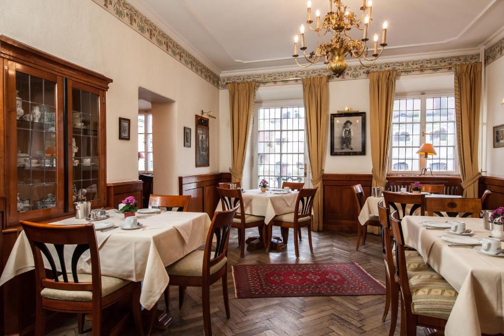 Restaurace v ubytování Hotel Gasthof Alte Post Holzkirchen