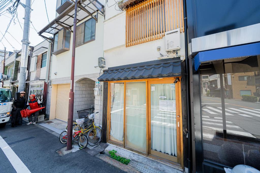 Coffee Style 4ppl 2-story House