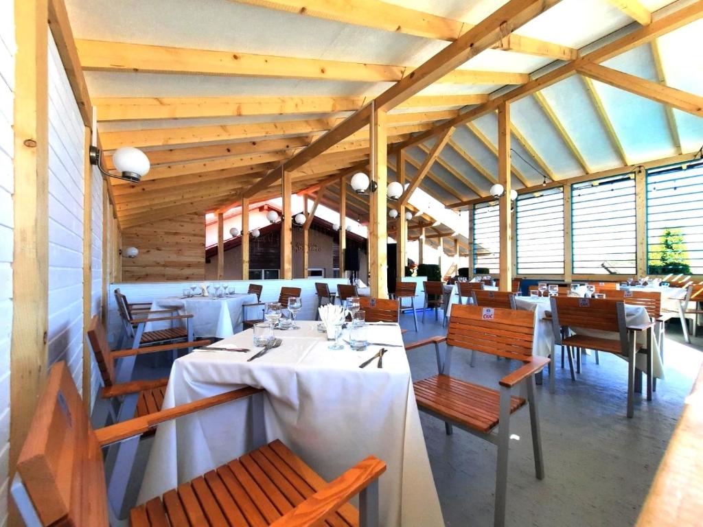 Restaurace v ubytování Pensiunea Morariu
