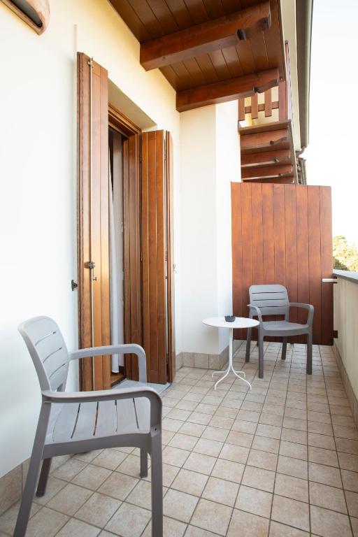 A seating area at Agriturismo Tonutti