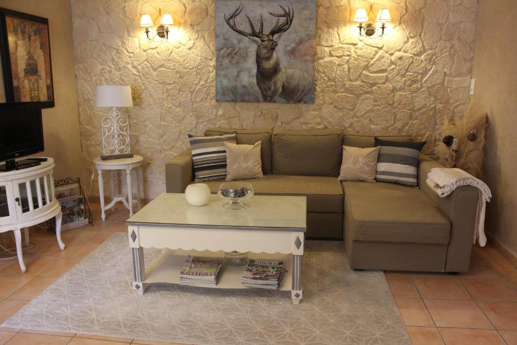 Posezení v ubytování Gîtes maisons de vacances Domaine la Chamade Carpentras