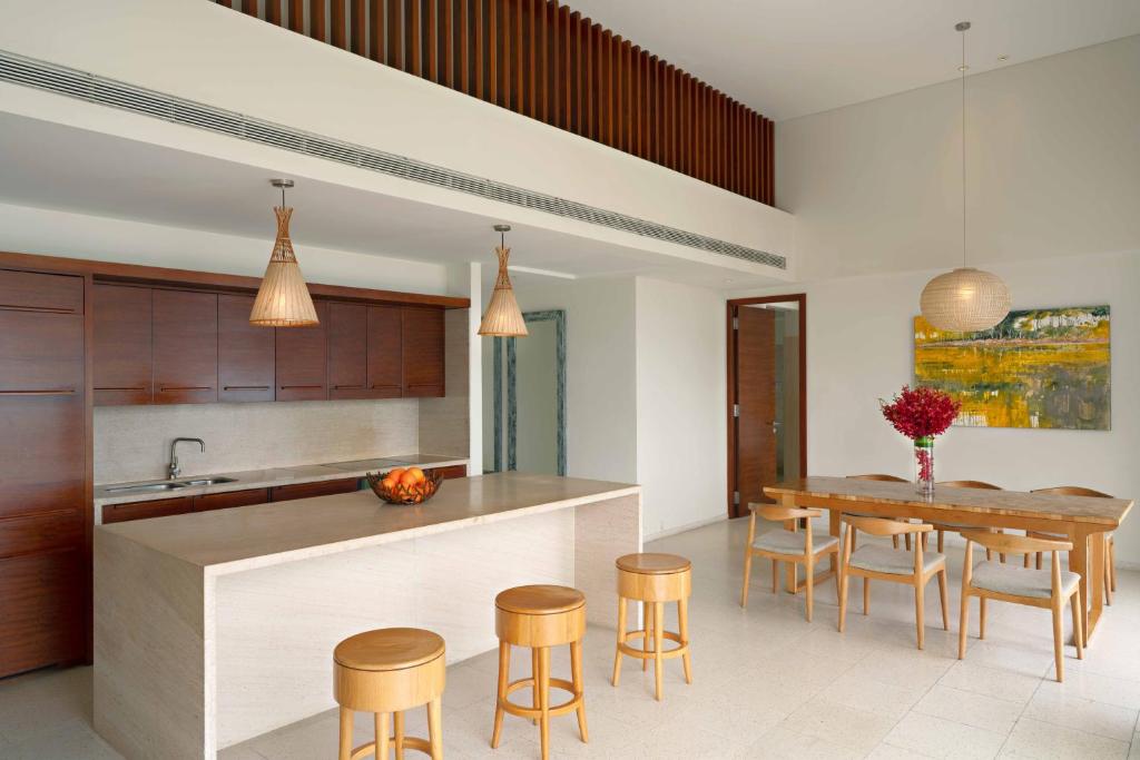 Dinh Thự 3 Phòng Ngủ Nhìn Ra Biển