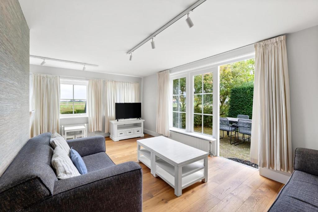 Posezení v ubytování Zeayou Zeeland - Appartementen Brouwerijweg 43