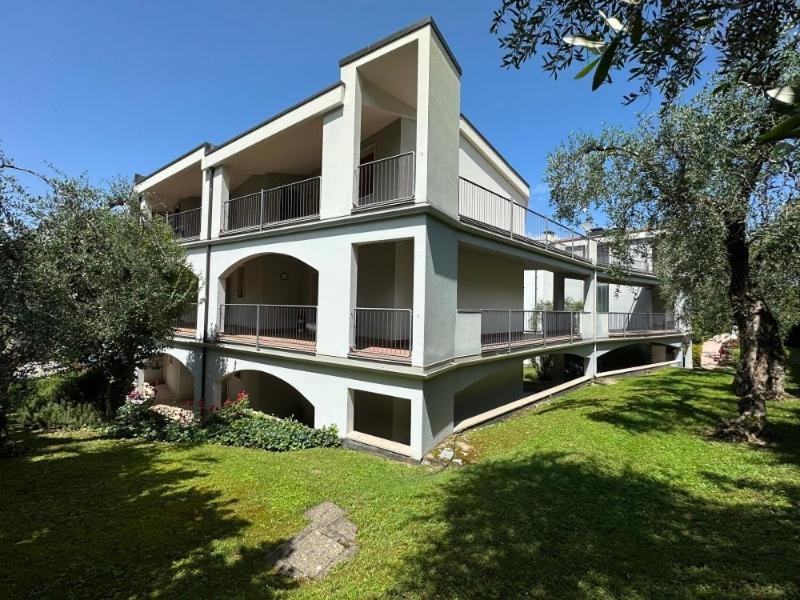 The building in which Az apartmant is located