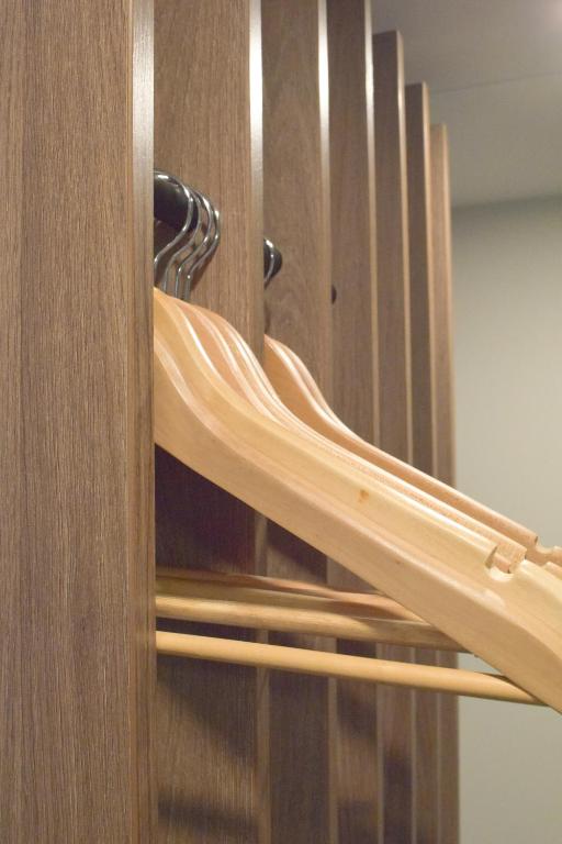 Best Western Plus Le Conquerant Rouen Nord - Camera Del Re Esecutivo Con Doccia