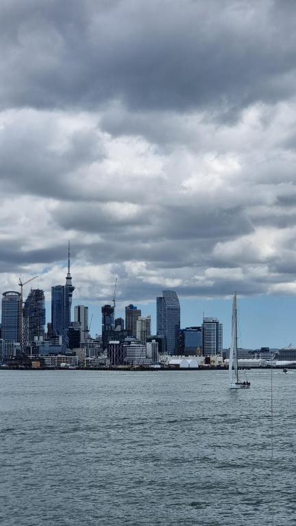 Private Retreat in Birkenhead - Resim 35