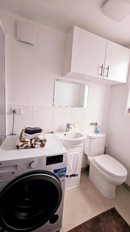 Private Retreat in Birkenhead - Resim 25