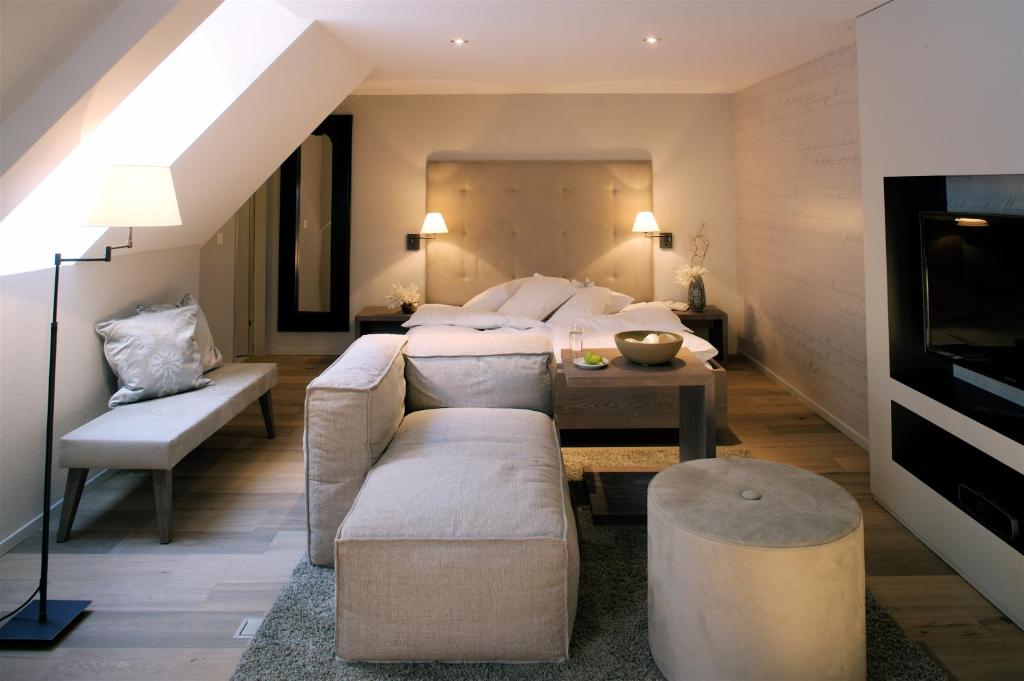 Posezení v ubytování Bad Bubendorf Design & Lifestyle Hotel