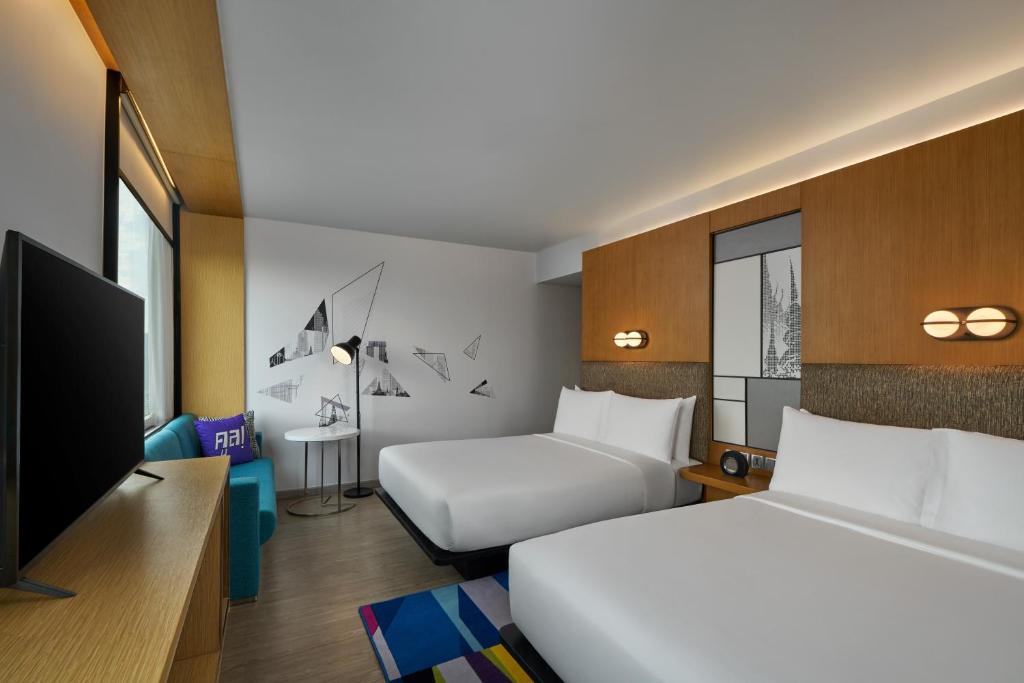 
Breezy Queen Room with Two Queen Beds and City View - High Floor
