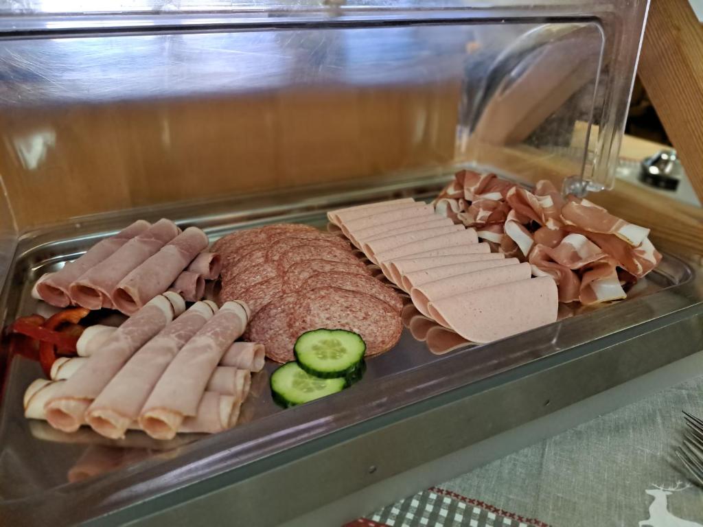 Jídlo v hotelu nebo okolí