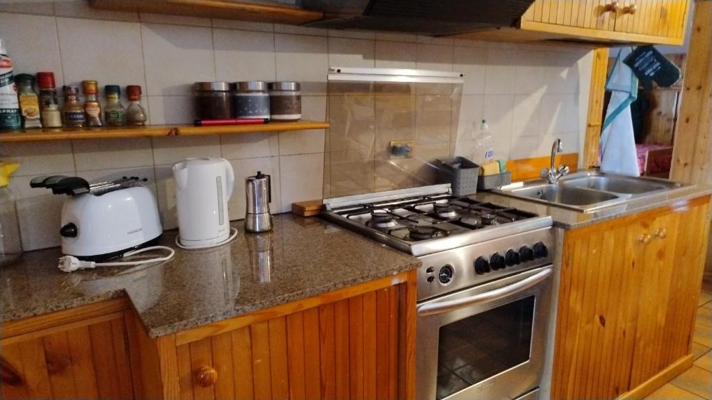 Η κουζίνα ή μικρή κουζίνα στο repaci 17 home