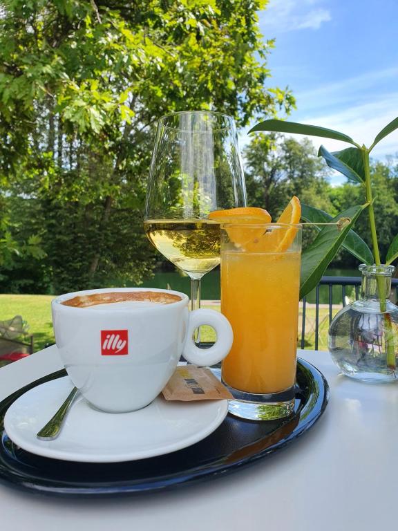 Nápoje v ubytování BIG BERRY Kolpa - Isabella Premium House