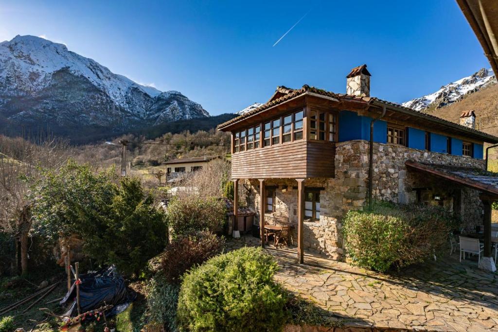 Casas rurales Valle de Bueida, jacuzzi solo en las casas el El Palacio y Viscárcel - Twee Slaapkamers Huis