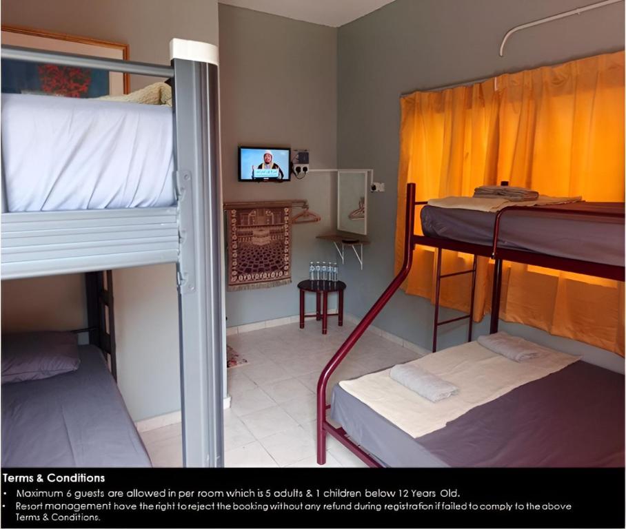 TV a/nebo společenská místnost v ubytování Resort Iman D'Semungkis