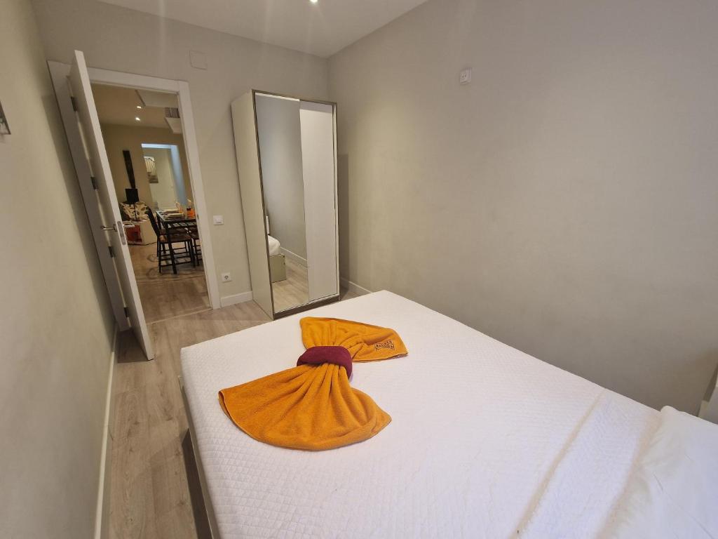 Posteľ alebo postele v izbe v ubytovaní BARCELONA DUPLEX DE 3 HABITACIONES