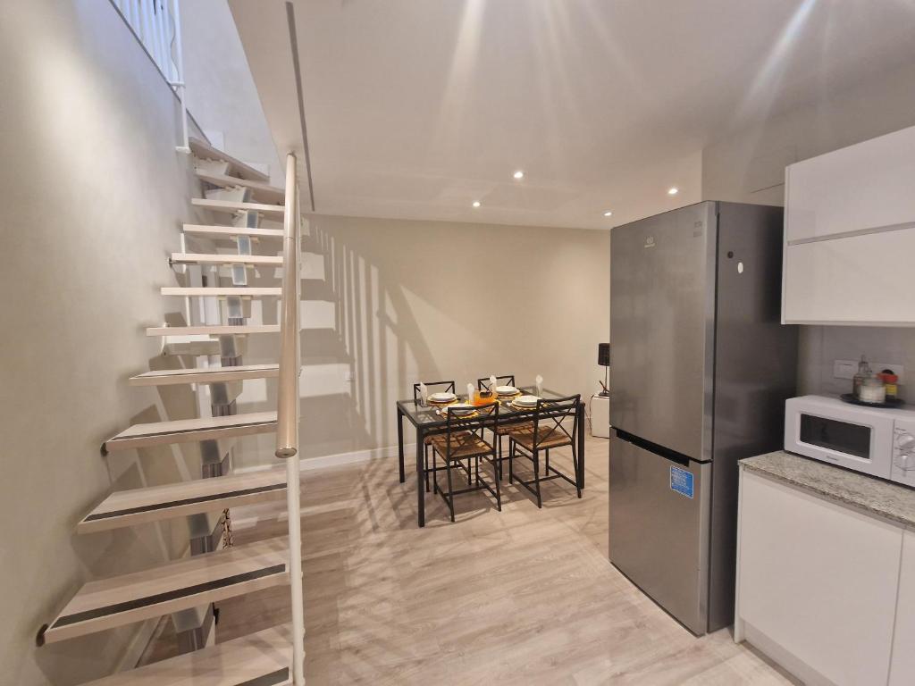 Kuchyňa alebo kuchynka v ubytovaní BARCELONA DUPLEX DE 3 HABITACIONES