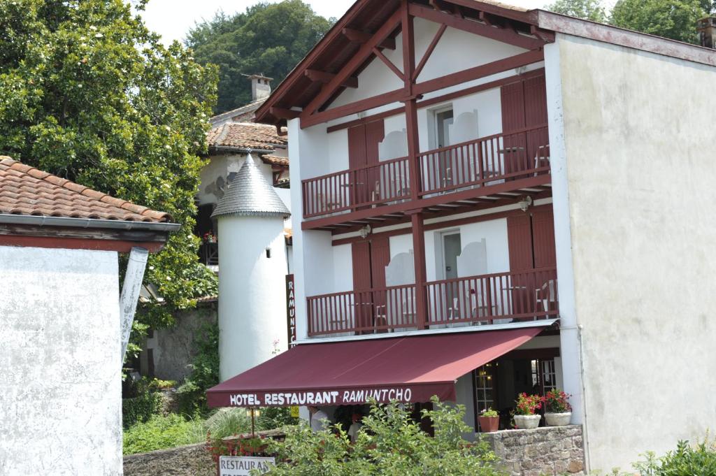 Budova, kde se hostel nachází