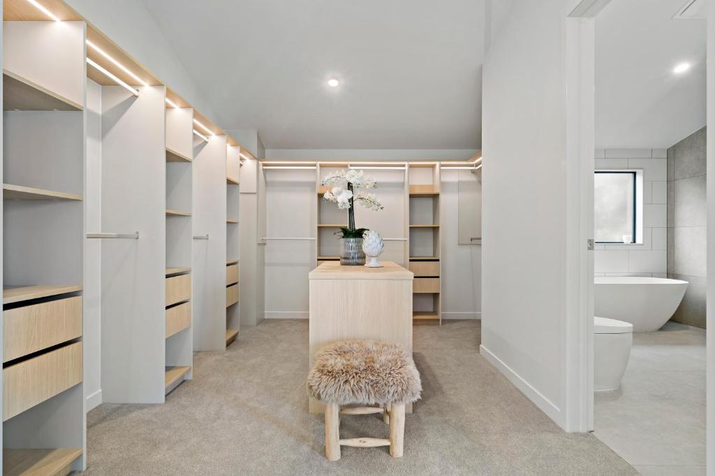 Brand new Luxury home in Remuera - Resim 22