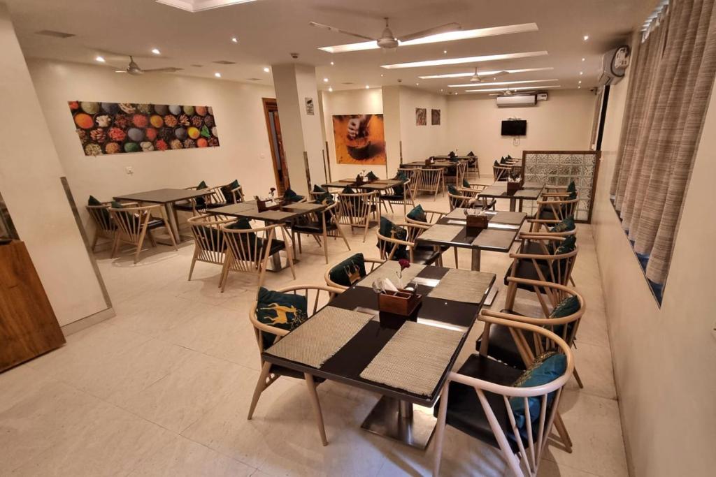 Posezení v ubytování Hotel Raviraj, Chhatrapati Sambhaji Nagar